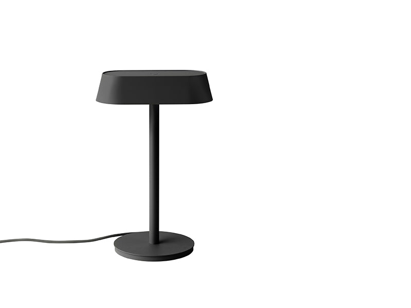 LINEAR TABLE LAMP