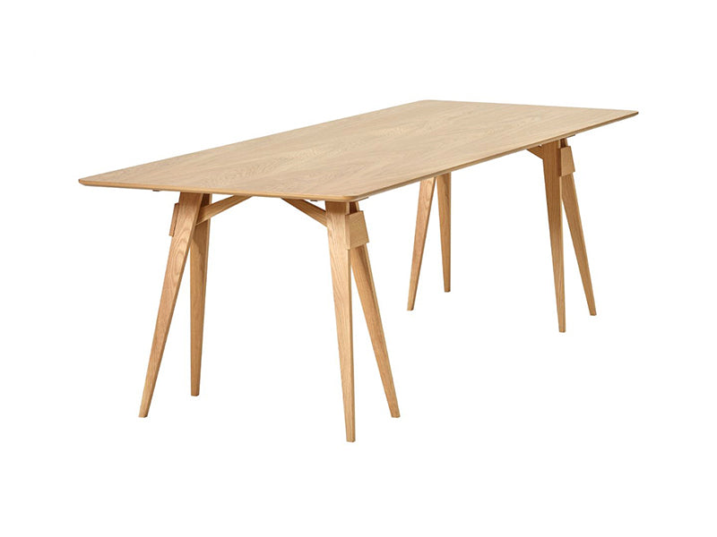 ARCO TABLE